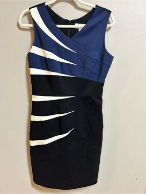 Belle Badgley Mischka Dress 8 Colorblock Sheath Blue Black White Cocktail